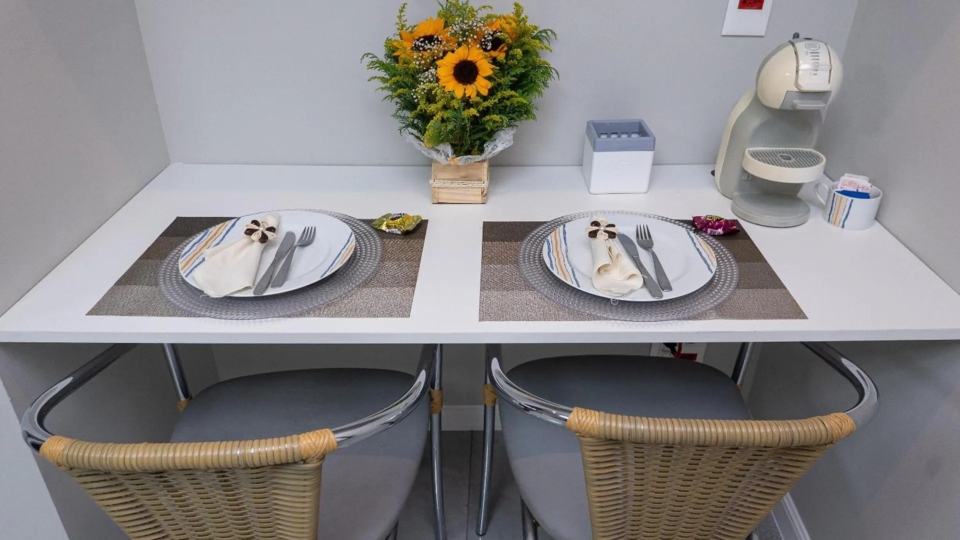 Apartamento Dos Espelhos Ao Lado Do Metro Na Vila Prudente Sao Paulo Brazil